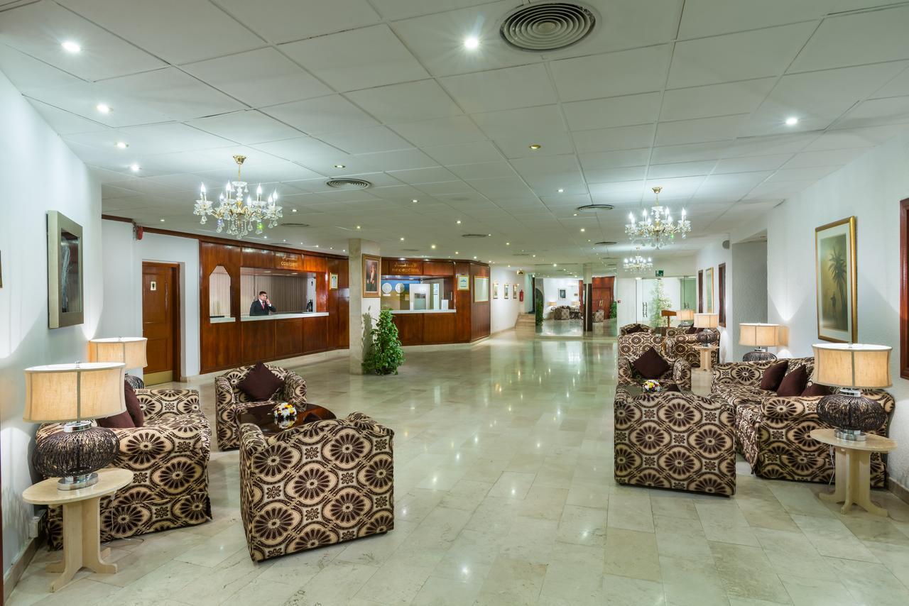 Tulip Inn Downtown Маскат Екстериор снимка
