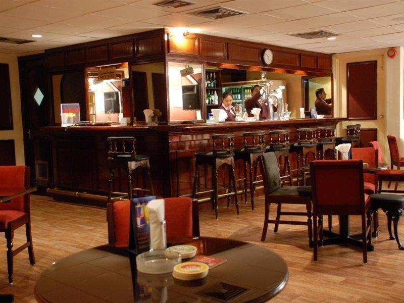 Tulip Inn Downtown Маскат Екстериор снимка